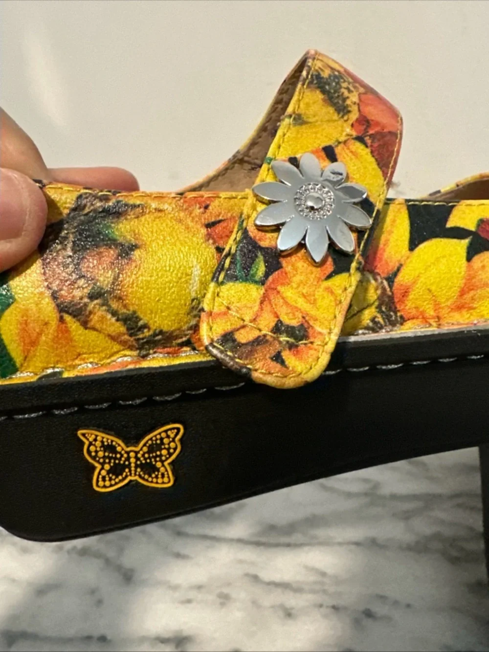 Alegria Kids Mary Jane Shoes in Yellow Floral